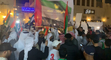 ببینید: تجمع و شعار اماراتی‌ها علیه تیم ملی؛ ایرانی گوش کن، اشکتو درمیاریم!