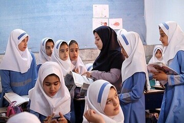 بـــودجـــه ۲۸۰ همــتی آمــوزش‌ و پـــرورش در ایران؛ ۳ درصد GDP خرج آموزش‌ و پرورش کشور می‌شود/ ایران در رتبه ۱۱۲ هزینه‌کرد برای آموزش عمومی / چهار چالش آموزش‌ و پرورش در ایران
