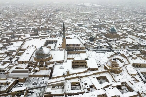 تصاویر | برف در شهر تاریخی یزد