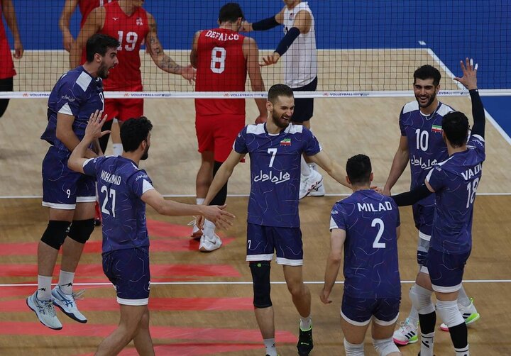 اولین پیروزی تیم ملی والیبال ایران در لیگ جهانی والیبال رقم خورد | آمریکا زانو زد + فیلم خلاصه بازی