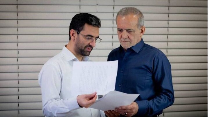 وزیر روحانی:به مردم زنگ بزنید و بگویید جلیلی به پزشکیان رأی می‌دهد!