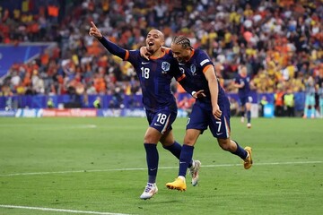 هلند ۳ - رومانی ۰ ؛ تیم کومان مدعی قهرمانی است + فیلم خلاصه بازی