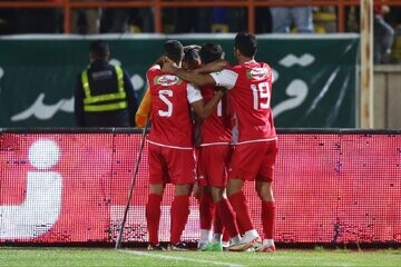 چهار پرسپولیسی خط خوردند